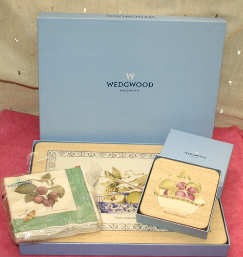 Wedgwood six place - six,